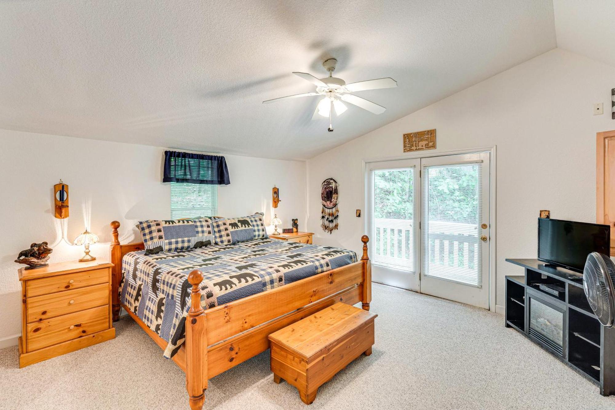 Secluded Cabin With Porch - 7 Miles To Lake Chatuge! Hayesville Exterior photo